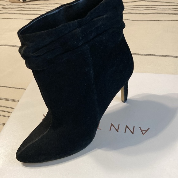 Ann Taylor Booties, Black 9.5 - Picture 5 of 8